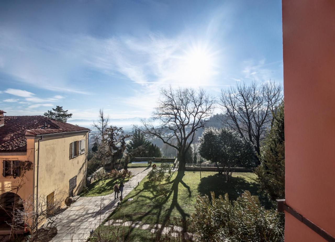 Castello Rosso Hotel Costigliole Saluzzo Exterior photo